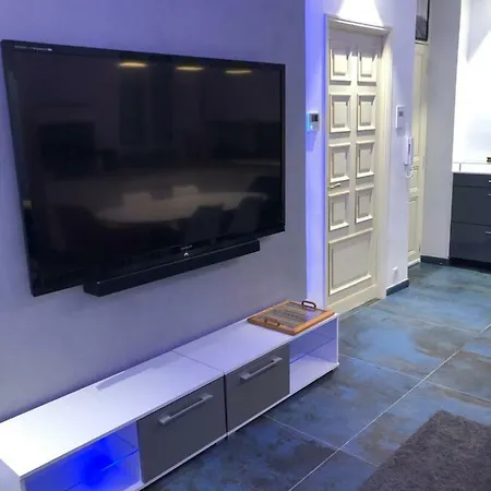 California Apartment Nice